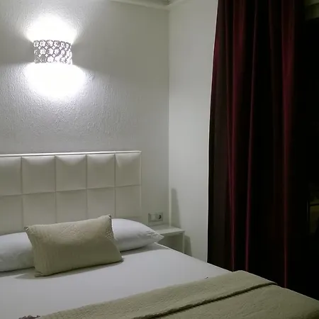 Seza Butik Otel Karaburun (Izmir)